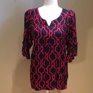 Escapada print tunic blouse EUC